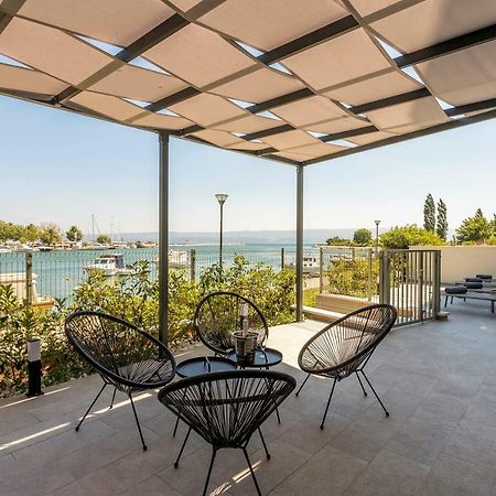 Luxury Apartment With Hot Tub Omiš Kültér fotó